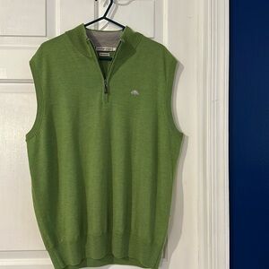 Men’s Peter Millar 100% Merino Wool Green Golf Vest Size Large